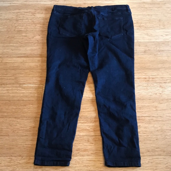 Universal Thread Jeans - Picture 2 of 4